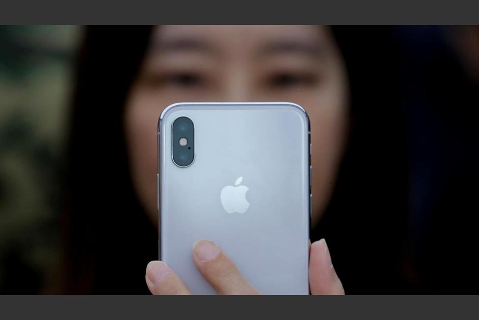 El acto ocurri&oacute; aparentemente para buscar evidencias en el m&oacute;vil del muchacho. (Foto: Archivo)