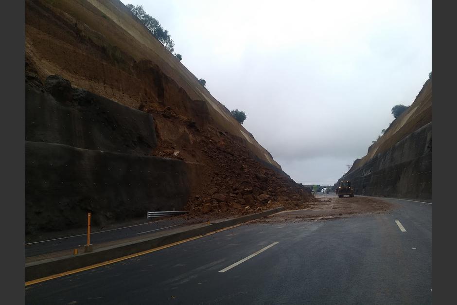 La Conred elaboró un informe donde trata de explicar el por qué de los derrumbes en el Libramiento de Chimaltenango. (Foto: Conred)