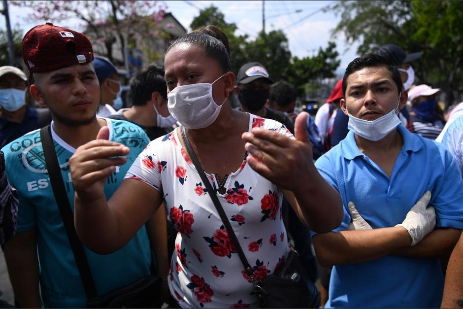 Las autoridades señalan que el hombre que falleció este miércoles es la primera víctima local, mientras el país atraviesa una crisis social por la cuarentena. (Foto: AFP)