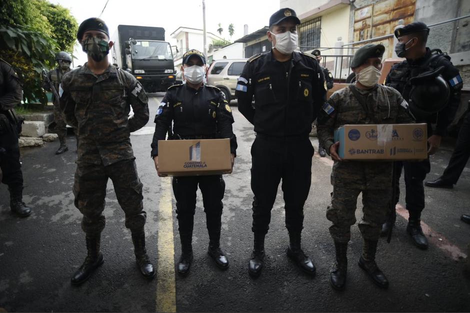 Los alimentos repartidos por el Gobierno fueron donados por empresas privadas. (Foto: Wilder López/Soy502)