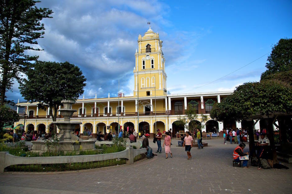 Alcalde de Huehuetenango pretend&iacute;a restringir parcialmente el tr&aacute;nsito de veh&iacute;culos divididos por colores en su municipio. (Foto: Anywhere)