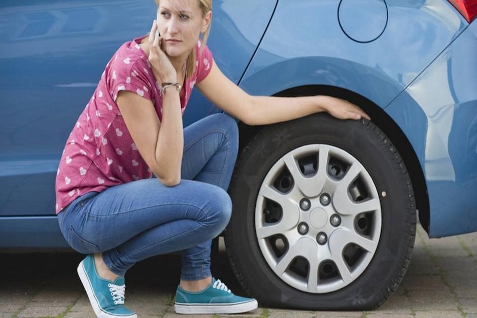 Dejar estacionado mucho tiempo tu auto puede provocar algunos da&ntilde;os (Foto: Extra)