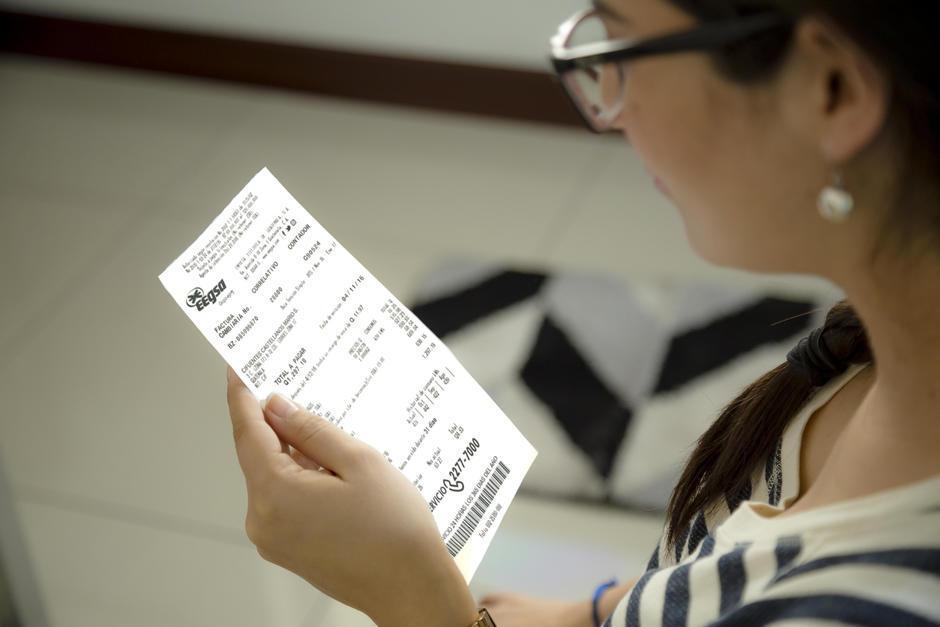 A muchos usuarios les ha llegado su recibo con la exigencia de pago. (Foto: Archivo/Soy502)