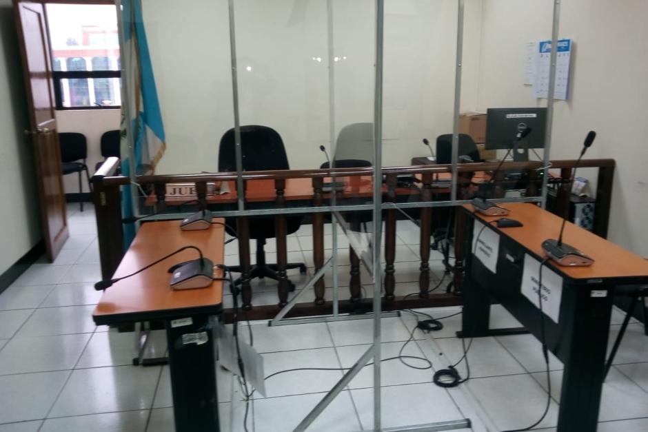 As&iacute; son las salas de audiencias que est&aacute; implementado el OJ en algunos juzgados para evitar el contacto y reducir la propagaci&oacute;n del Covid-19. (Foto: OJ)&nbsp;