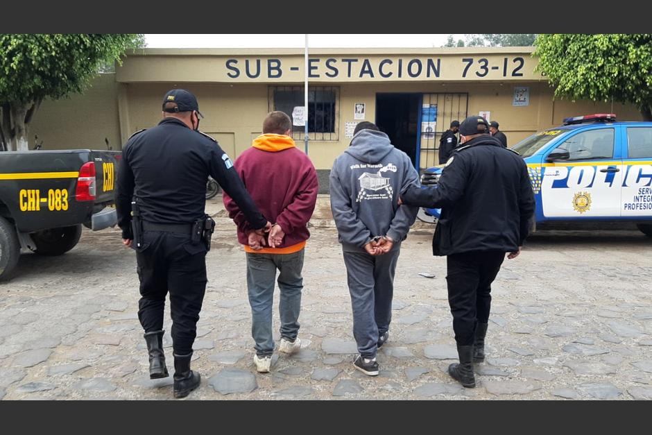 El Ministerio de Gobernación le pidió al Organismo Judicial que no envíe a prisión a los detenidos por violar el toque de queda. (Foto: PNC)