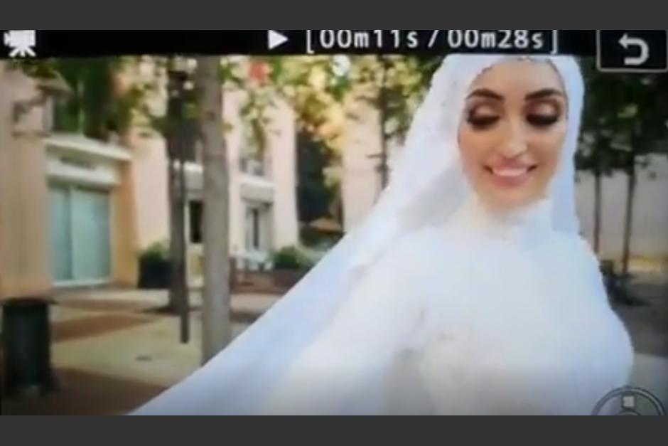 La explosi&oacute;n interrumpi&oacute; una sesi&oacute;n de fotos de una boda. En las im&aacute;genes se ve c&oacute;mo la novia es empujada por la onda expansiva. (Foto: captura video)&nbsp;