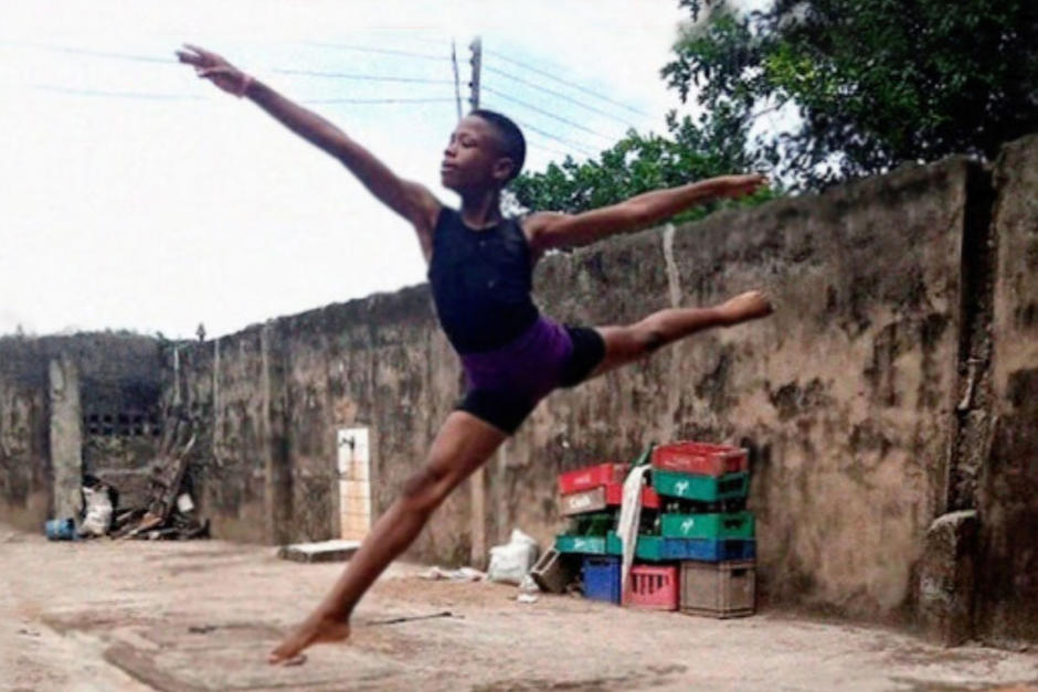 Anthony Mmmesona ha sorprendido al mundo con su habilidad para bailar ballet descalzo y en condiciones complicadas. (Captura Video)