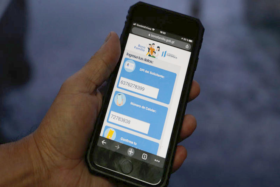 El formulario de priorización es un requisito indispensable para continuar recibiendo la ayuda económica de Q1,000 (Foto: DCA)