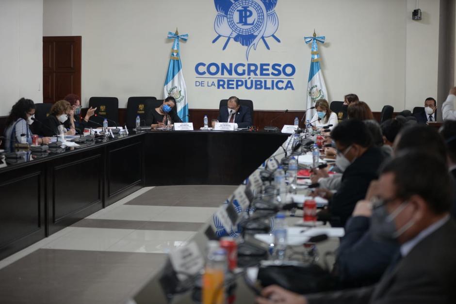 La Comisión de Salud modificó la propuesta de enmienda que presentará al pleno del Congreso. (Foto: Wilder López/Soy502)