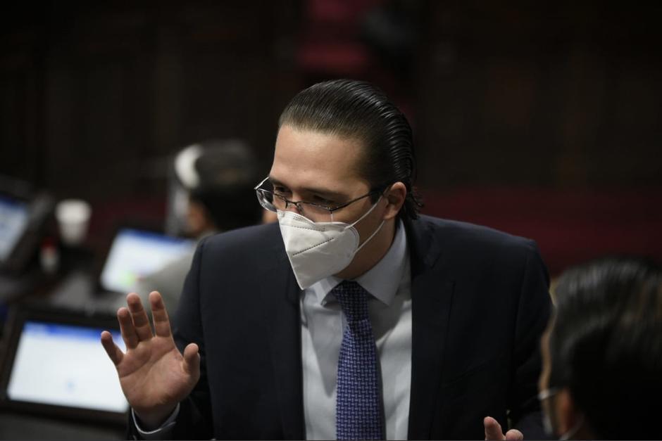 El diputado exige que médicos de Cuba salgan de Guatemala y acusó al gobierno de "financiar al régimen cubano". (Foto: Wilder López/Sy502)