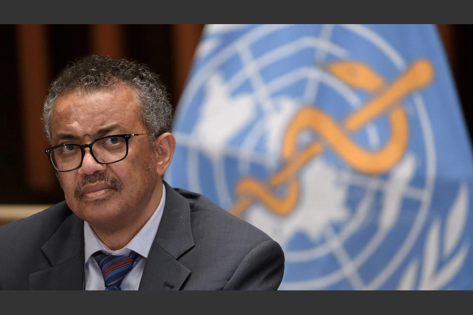 El director de la OMS, Tedros Adhanom, habla del Covid-19 y los daños a la salud mental. (Foto: RT)