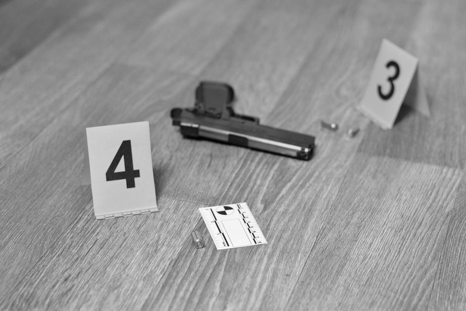 Las autoridades localizaron el cuerpo sin vida de una mujer en el interior de una vivienda en Mixco. (Imagen con fines ilustrativos. Foto: Shutterstock)