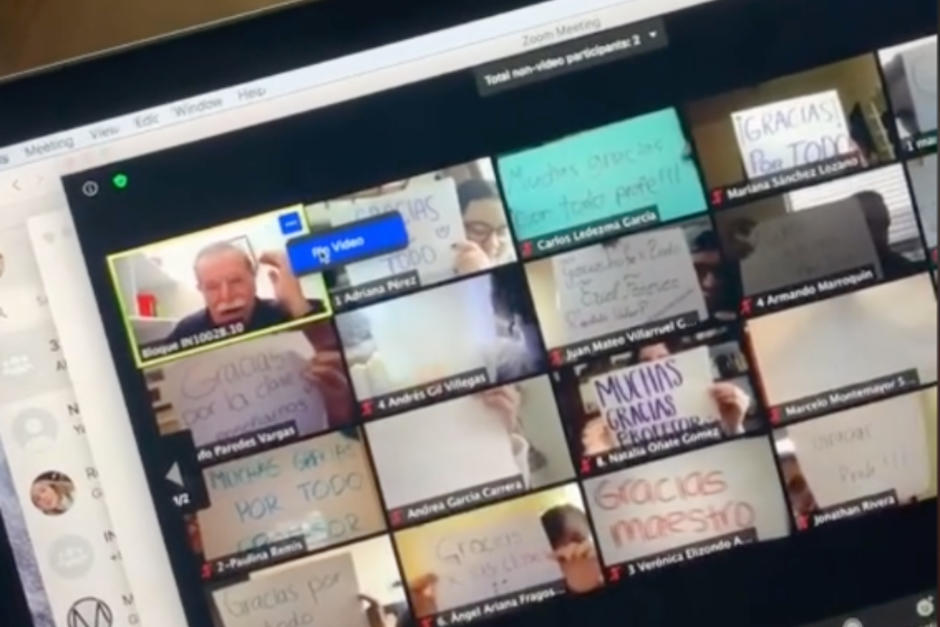 Alumnos sorprenden a su maestro en plana clase. (Foto: Captura e pantalla)