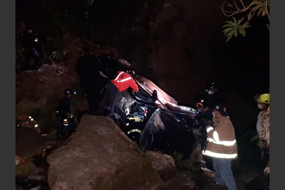 Los turistas nacionales viajaron de Quetzaltenango a Solol&aacute; cuando se accidentaron. (Foto: Stereo100)&nbsp;