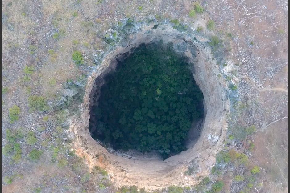 El hoyo del Cimarr&oacute;n es un atractivo que debes conocer si vas a la Laguna Brava o los cenotes de Candelaria. (Foto: Inguat)
