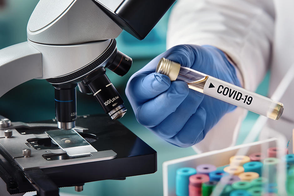 Varios pa&iacute;ses han cerrado sus fronteras con Reino Unido tras detectarse una nueva cepa del Covid-19. (Imagen: Shutterstock)