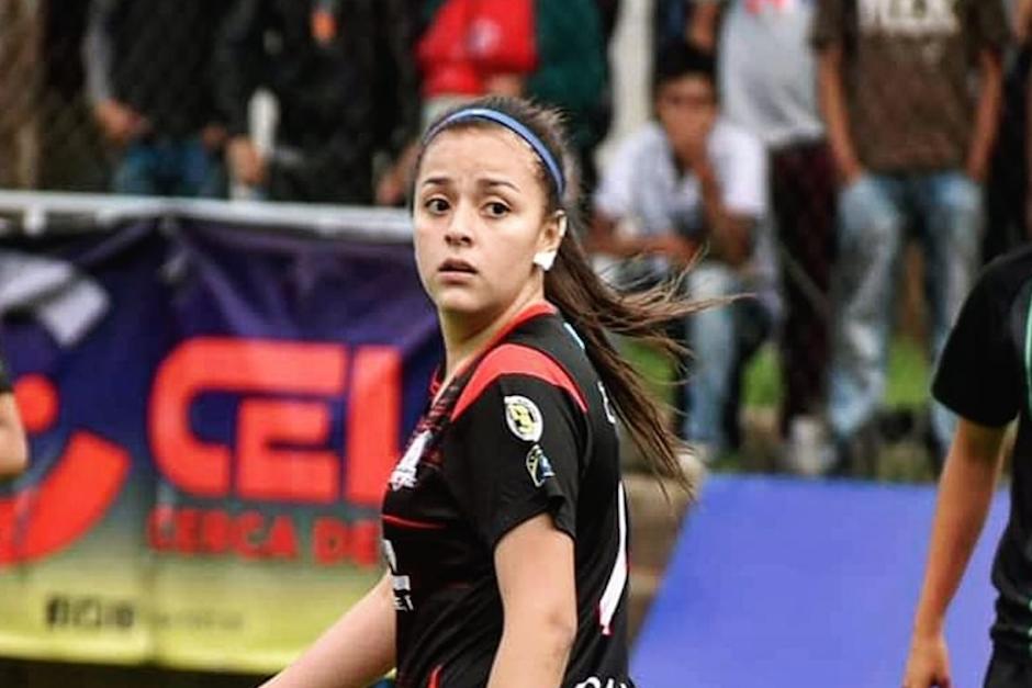 La joven se encuentra desaparecida desde el domingo (Foto: Facebook)