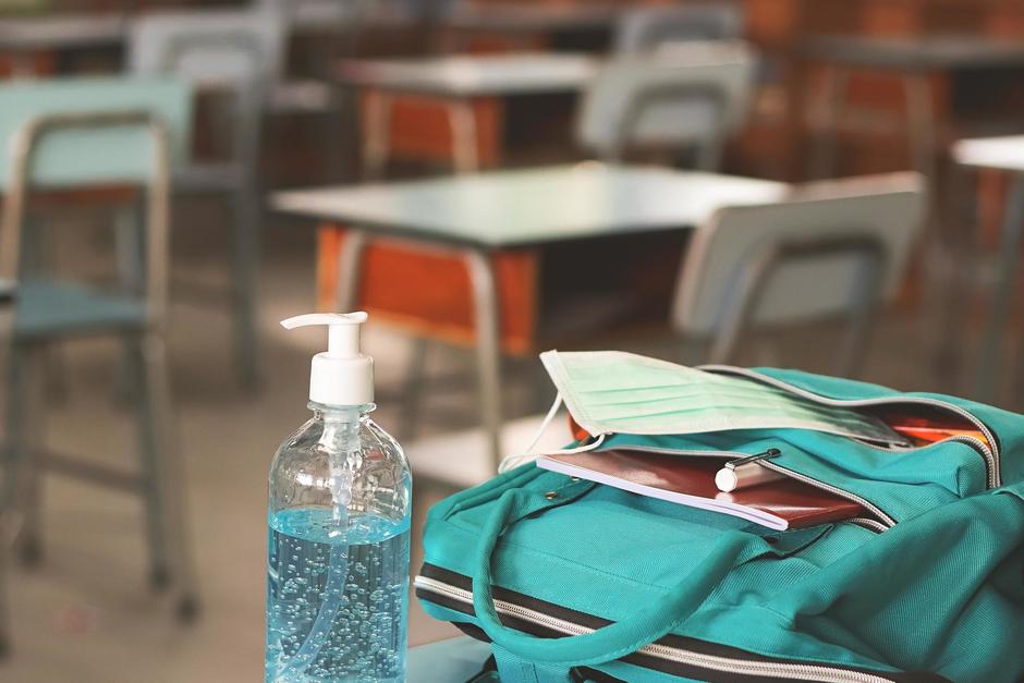 El Ministerio de Salud publicó el Acuerdo Gubernativo 300-2020 el cual incluye medidas sanitarias para docentes y alumnos, así como un nuevo Tablero de Alertas para escuelas y colegios. (Foto: Shutterstock)