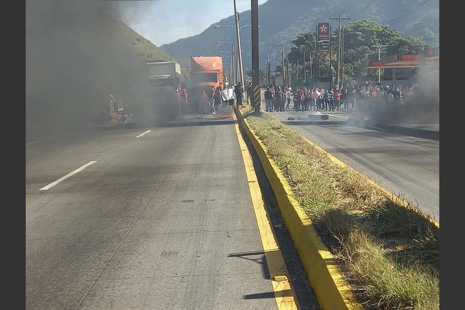Los pobladores del lugar exigen agua potable a las autoridades municipales. (Foto: Viajeros en Ruta)&nbsp;