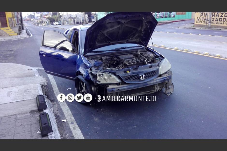 Se desconocen las causas por las que el veh&iacute;culo qued&oacute; abandonado sobre la ruta. (Foto: Am&iacute;lcar Montejo)