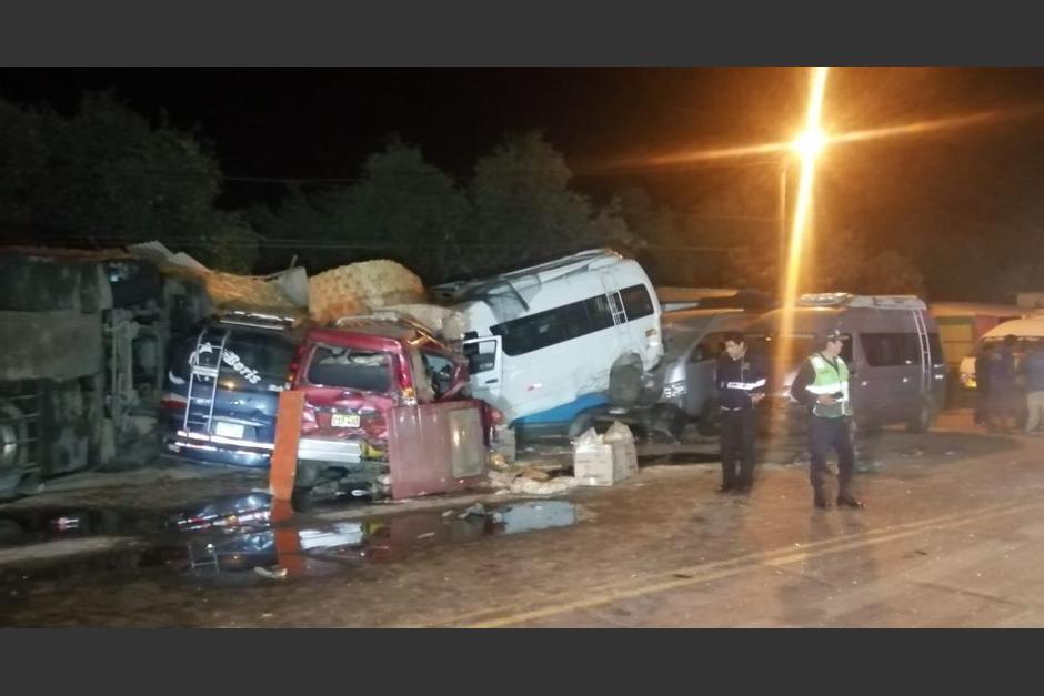 Varias personas fueron trasladadas hacia un hospital, mientras que otras fallecieron en el lugar. (Foto: El Comercio)