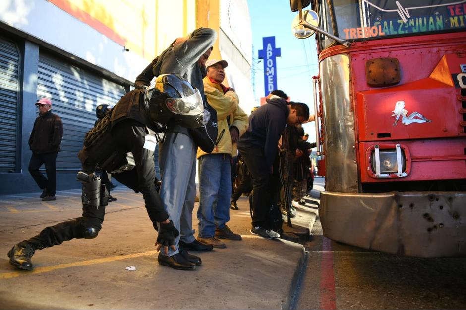 Fuerzas de seguridad implementaron grandes operativos contra las maras en San Juan Sacatepéquez y Mixco. (Foto: Gobierno)