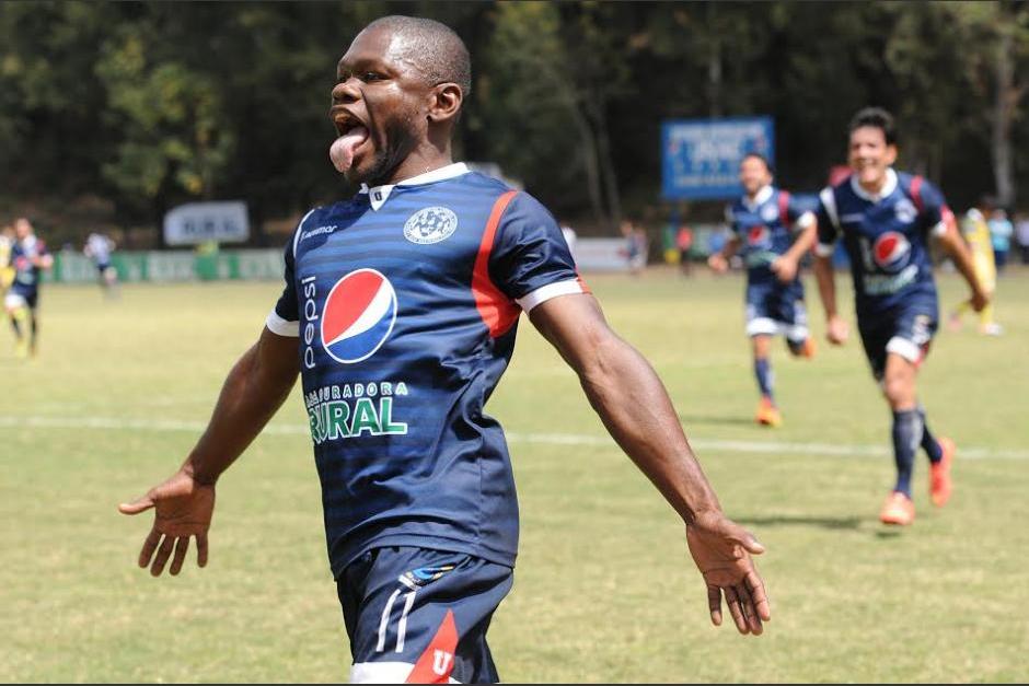 Milton Omar "Tyson" Núñez jugó en varios equipos en Guatemala, aunque también destacó en Argentina e Inglaterra. (Foto: Nuestro Diario)