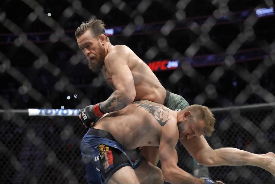 McGregor destruy&oacute; a su openente en solo 40 segundos. (Foto: AFP)