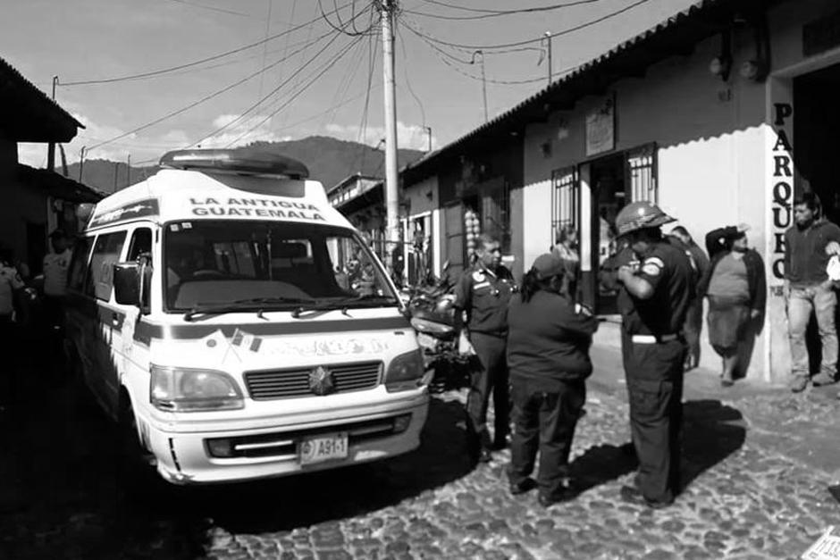 La mujer aparentemente ingresó anoche como huésped del lugar. (Foto: Bomberos Municipales Departamentales)&nbsp;