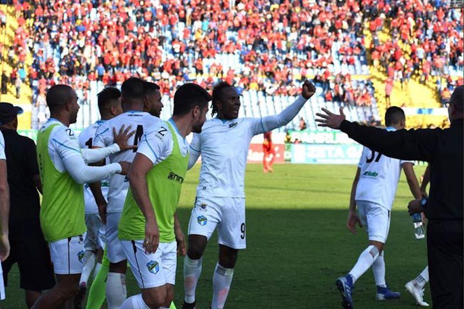 Comunicaciones y Municipal se enfrentaron en el estadio Nacional, en el primer Cl&aacute;sico del a&ntilde;o. (Foto: Rudy Mart&iacute;nez/Soy502)