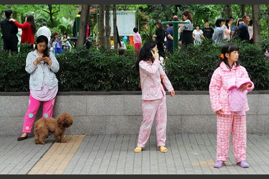 Autoridades usaron un sistema de reconocimiento de rostro para buscar a los malandros que usan este vestuario en la calle. (Foto: Ni Hao Cassandra)