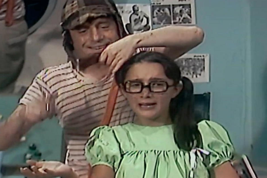 Degar Vivar habl&oacute; de la darm&aacute;tica escena donde El Chavo le corta el pelo a La Chilindrina. (Foto: Captura de pantalla)&nbsp;