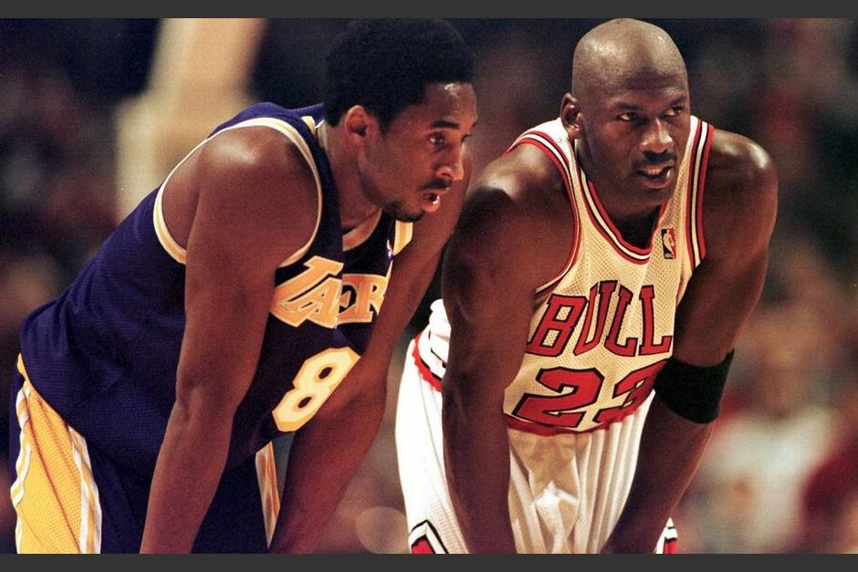 Jugadas y gestos idénticos de Kobe Bryant y Michael Jordan que fueron recordados en un video. (Foto: 24 horas)