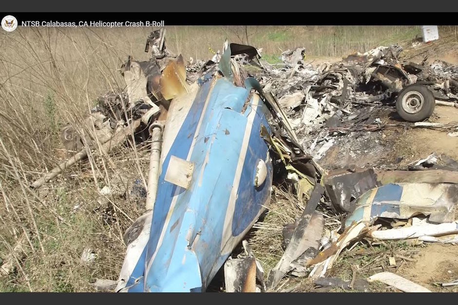 Restos del helicóptero en el que viajaba Kobe Bryant y otras ochos personas. (Foto: AFP)