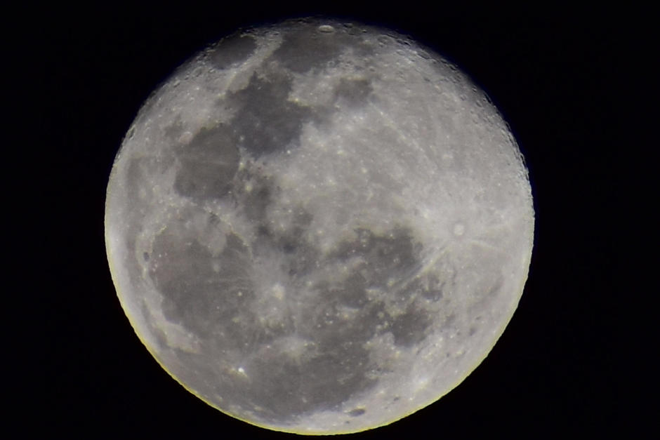 La Luna se aleja anualmente de la Tierra y eso pudo afectar su magnetismo. (Foto: Fredy Hern&aacute;ndez/Soy502)