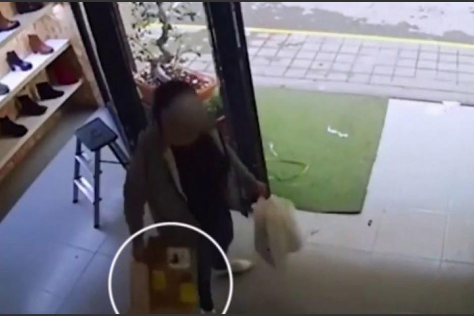 Mujer roba 40 vibradores y se los regal&oacute; a sus vecinas en Alicante, Espa&ntilde;a. (Foto: LaSexta)