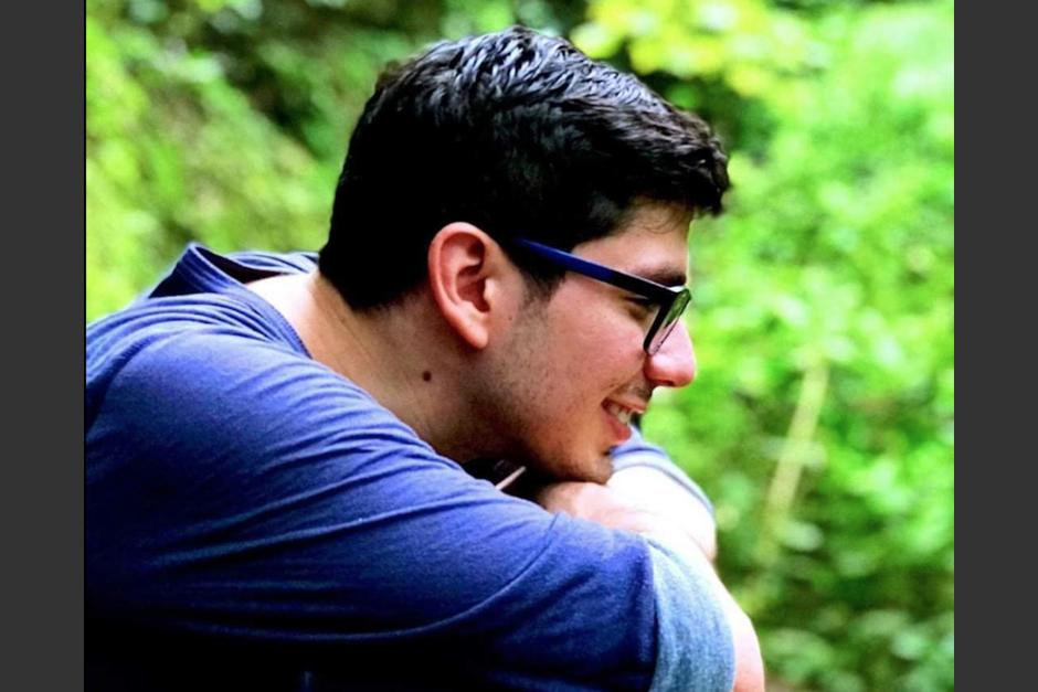 Marlon tiene un objetivo:&nbsp;Sobrevivir al mismo cáncer con el que perdió la batalla su padre. (Foto Cortesía)