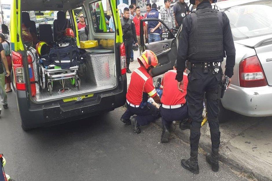 Ella no fue la &uacute;nica en sufrir un paro card&iacute;aco este s&aacute;bado mientras conduc&iacute;a (Foto: Emixtra)