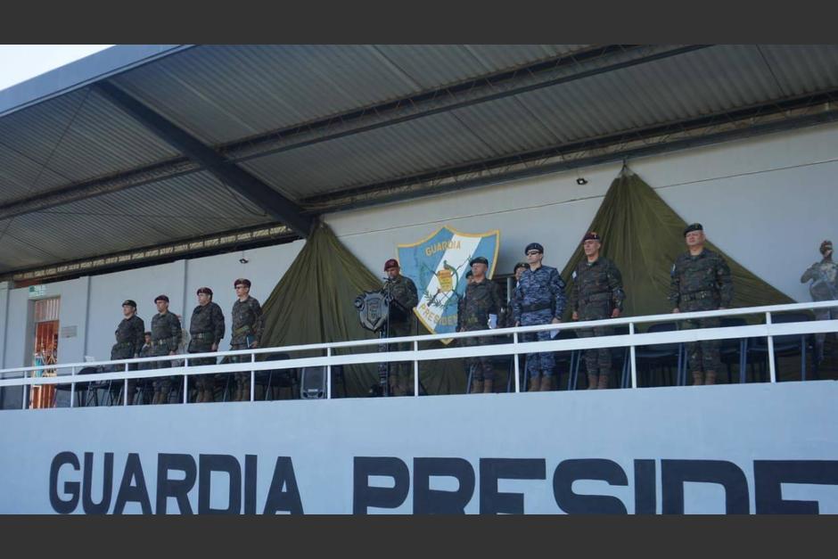 Mientras que la Guardia Presidencial inici&oacute; con el proceso para formar a soldados para proteger al Presidente y Vicepresidente, el Gobierno dice desconocerlo. (Foto: Facebook/Guardia Presidencial)
