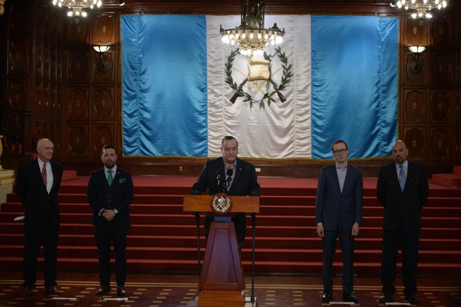 El presidente Alejandro Giammattei aseguró en conferencia de prensa que ha corrido dinero en la selección de Gobernadores. (Foto: Wilder López/Soy502)