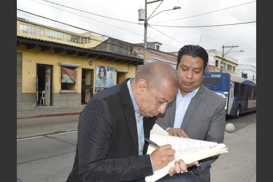 Diputados y organizaciones sociales consideran que el polémico decreto atenta contra varios derechos fundamentales. (Foto:&nbsp;@AldoDavilagt/Twitter)