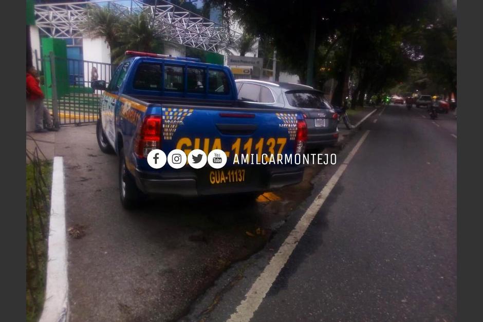 El paso en la séptima avenida de la zona 9 quedará restringido durante varias horas. (Foto: Amílcar Montejo/Twitter)