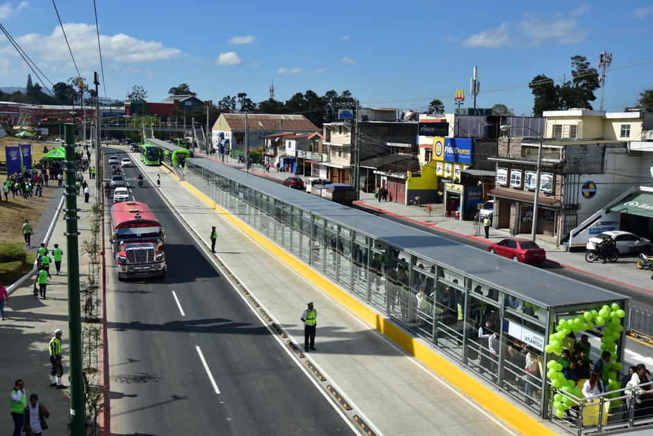 La Centra Atlántida busca ser una solución al transporte masivo del norte de la ciudad. (Foto: Fredy Hernández/Soy502)