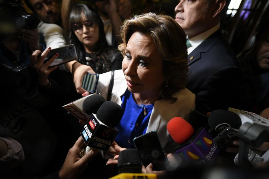 Sandra Torres acudió este martes a una reunión privada con diputados de la UNE. (Foto: Wilder López/Soy502)