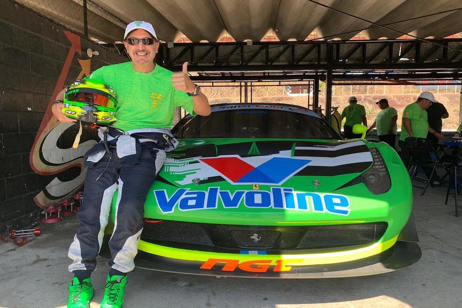 El piloto guatemalteco, Carlos Zaid, brilló en el "GT Challenge de las Américas 2020" disputada en El Salvador. (Foto: Soy502)