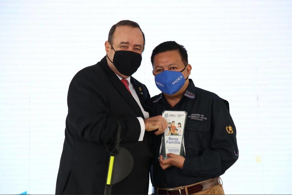 El presidente Alejandro Giammattei reconoció que los recursos para el Bono Familia no alcanzarán para cubrir lo prometido. (Foto: Mides)