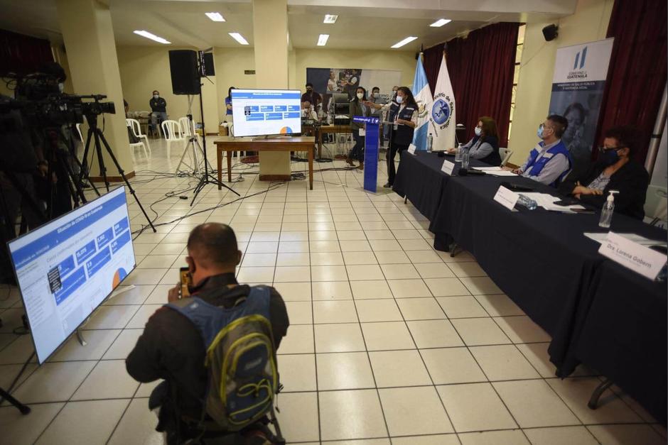 La Coprecovid y el Ministerio de Salud dicen tener el compromiso de proveer información honesta y transparente. (Foto: Wilder López/Soy502)