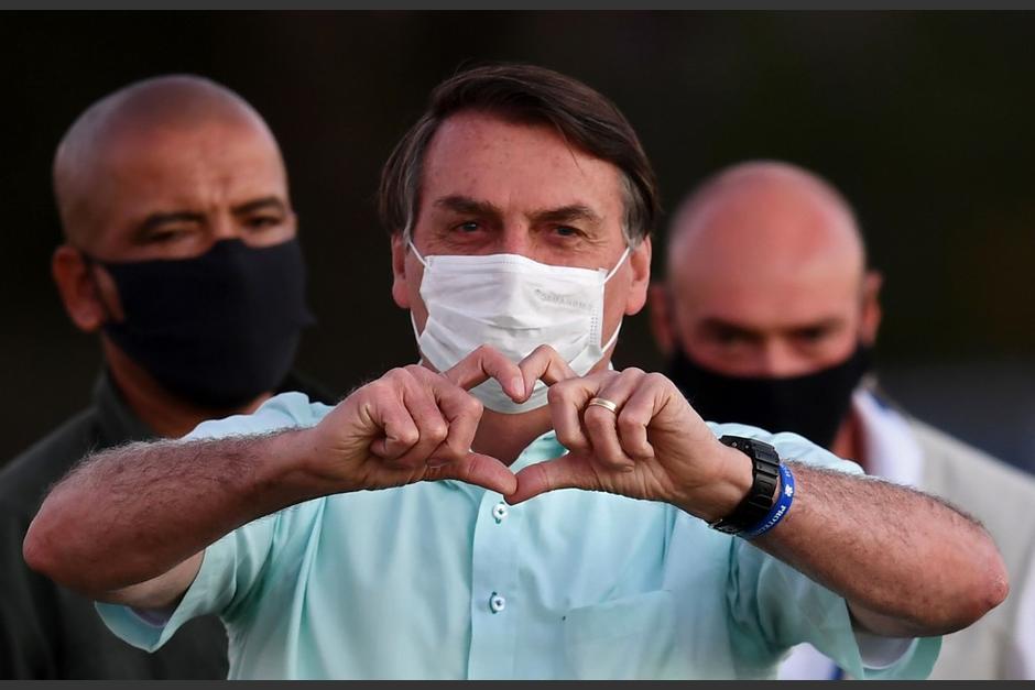 La actitud de Bolsonaro ha causado cruce de comentarios entre los brasileños. (Foto: AFP)