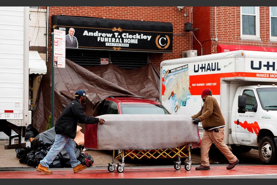 &nbsp;Su esposa logr&oacute; acompa&ntilde;arlo un momento un d&iacute;a antes de su muerte. Nathaniel ten&iacute;a 72 a&ntilde;os. (Foto: The New York Times).