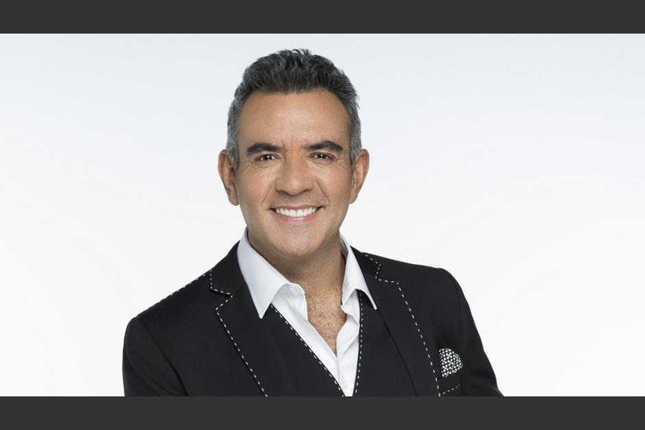 Inicia la cuenta regresiva para ver a Héctor sandarti en TV: (Foto: Televisa)